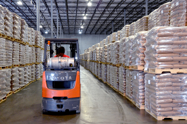 Warehousing operations in Northeast Florida