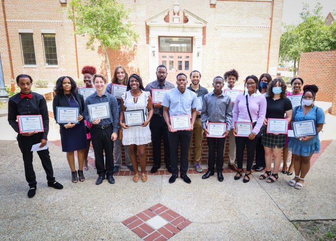 Longshoremen's Union awards a record $46,500 in scholarships to 21 Northeast Florida students