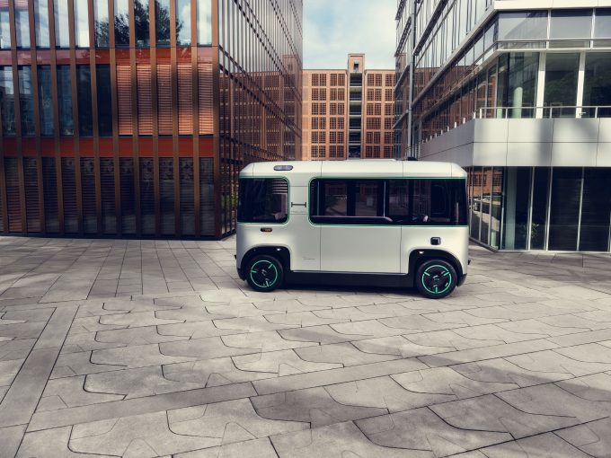 Holon autonomous shuttle