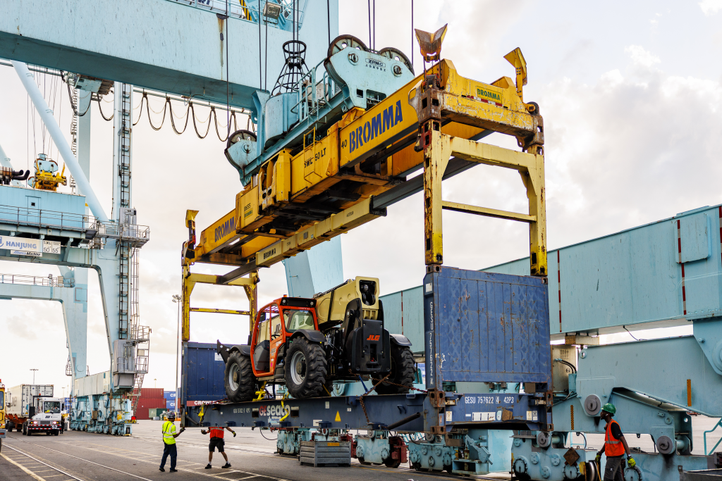 Crowley-Logistics-El-Coqui-7238