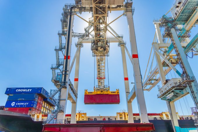 TALLEYRAND MARINE TERMINAL'S NEW CRANE BEGINS OPERATIONS